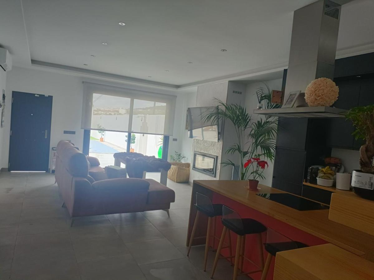 Chalet En Montellano Luaran gambar